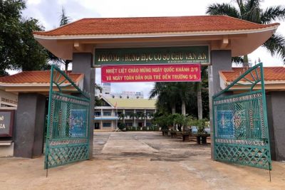 Công tác chuẩn bị cho lễ khai giảng năm học mới 2021-2022 và dạy học trực tuyến của trường THCS Chu Văn An.