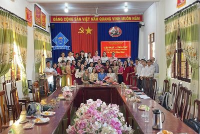 MỘT SỐ HÌNH ẢNH CHIA TAY CÔ LÊ THỊ HỒNG MINH