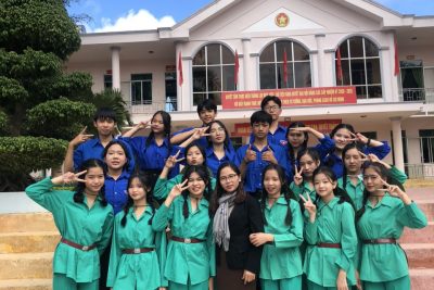 Tuyên truyền dưới cờ kỷ niệm ngày Quân đội nhân dân Việt Nam 22 – 12