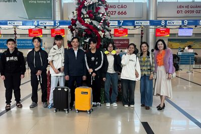 HÌNH ẢNH ĐOÀN LÊN ĐƯỜNG DỰ THI HNUE Olympic STEM 2025 TẠI HÀ NỘI